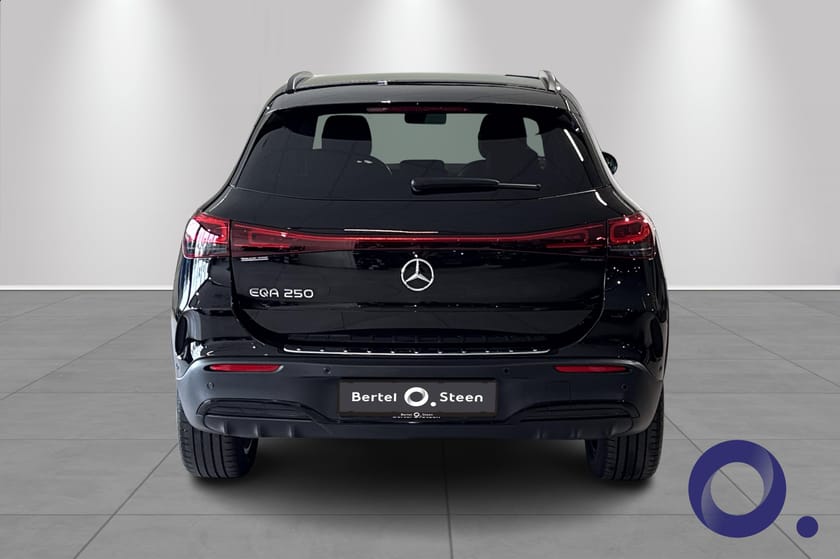 Bilde 4 av Mercedes-Benz EQA 250 AMG Line Hengerfeste