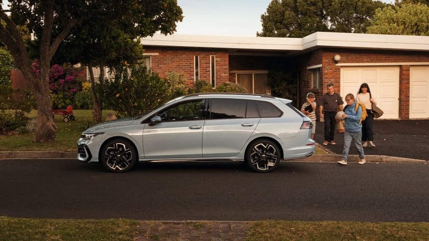 Nya Volkswagen Golf Sportscombi bakgrundsbild