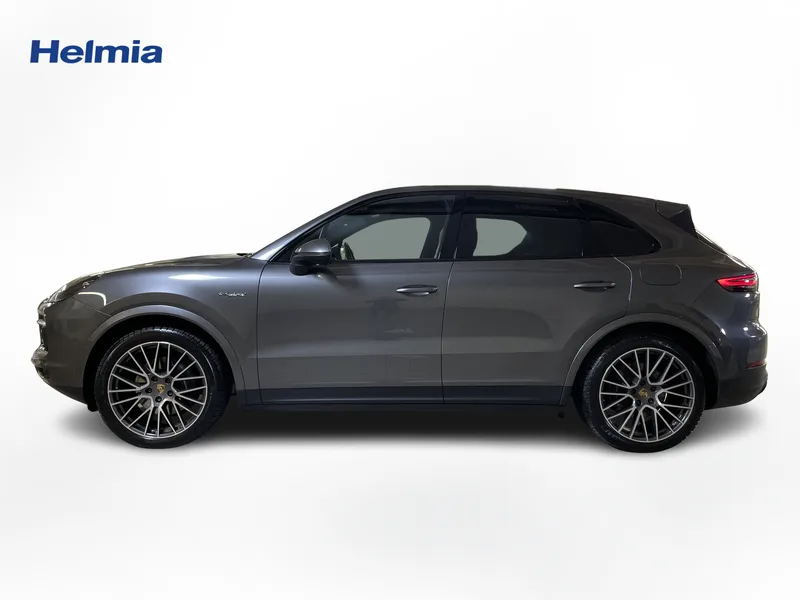 Bild 2 av 13 – Porsche Cayenne E-Hybrid TipTronic S - Luftfjädring,  Nyservad, Vinterhjul Originalfälgar