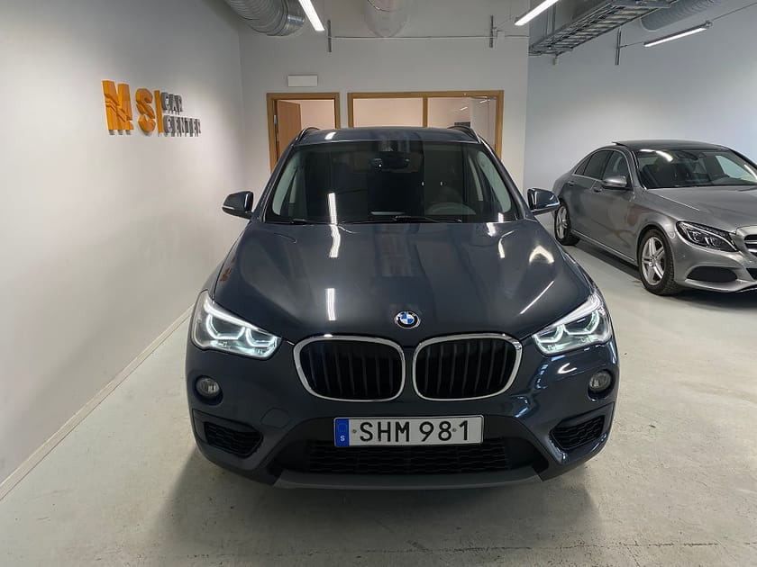 Bild 2 av BMW X1 xDrive20d Sport line Drag B-kam SoV-däck 12mån garanti