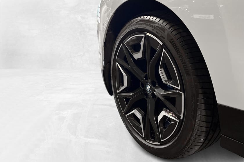 Bilde 2 av BMW iX xDrive50 Fully charged