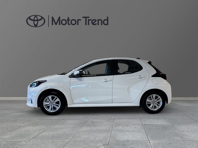 Bild 3 av Toyota Yaris Hybrid 115 1,5 5D ACTIVE KOMFORTPAKET VINTERHJUL