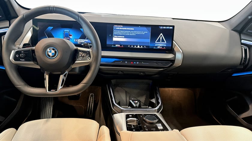 Bild 4 av BMW X3 30e xDrive M-Sport H/K Adaptiv Farthållare Drag