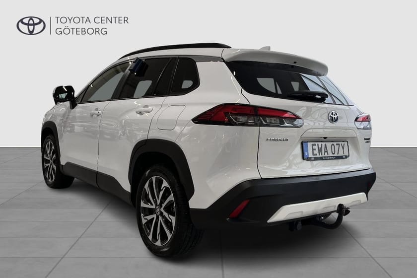 Bild 3 av Toyota Corolla Cross Hybrid AWD-i 2,0 STYLE PLUSPAKET DRAGKROK