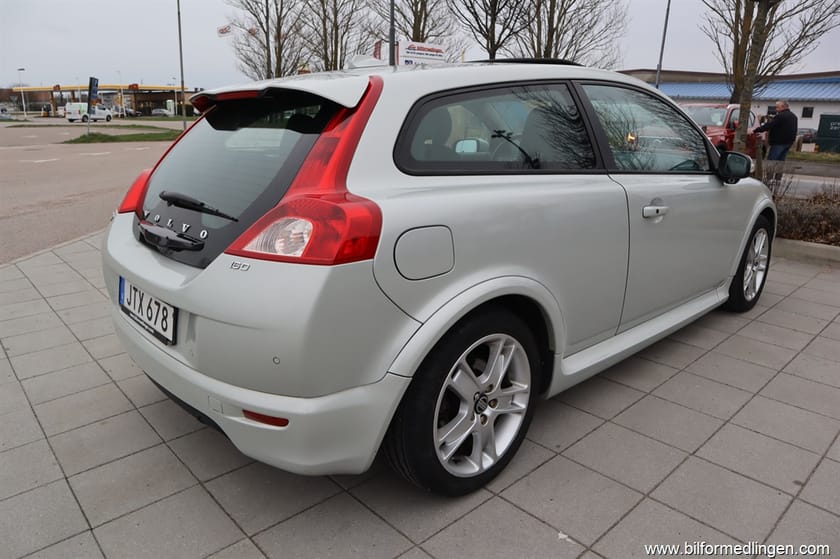 Bild 3 av Volvo C30 1.6D DRIVe FWD 109hk Summum Taklucka Skinn