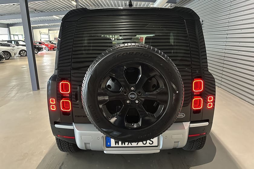 Bild 5 av Land Rover Defender 110 P400 MHEV 360-kam Panorama Drag Eu6