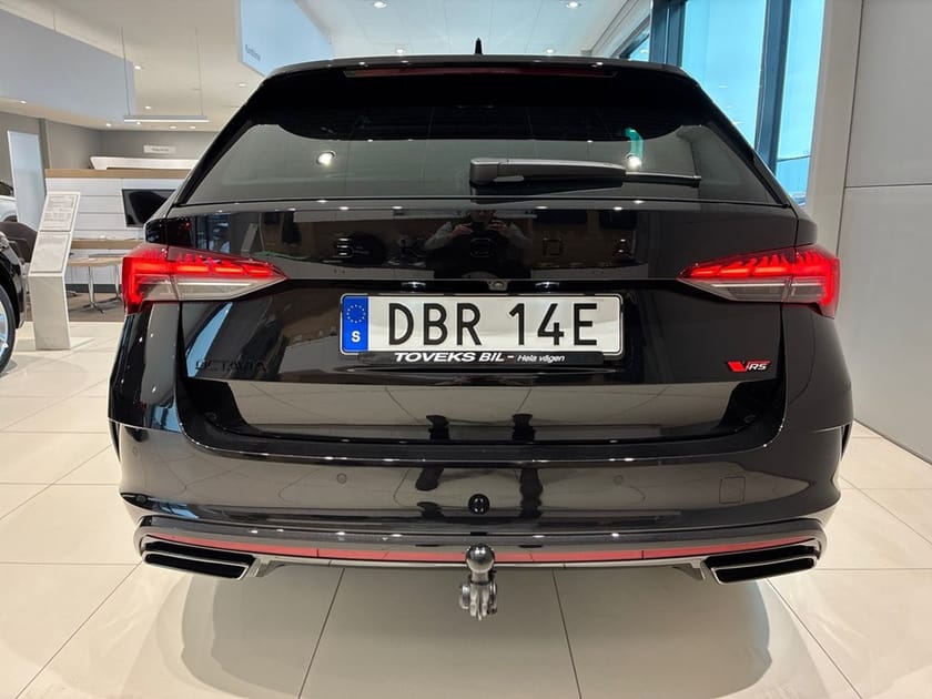 Bild 2 av Škoda Octavia Kombi RS COMBI 2,0 TSI 265 HK 7 VXL DSG"Toveksdagar Kamp