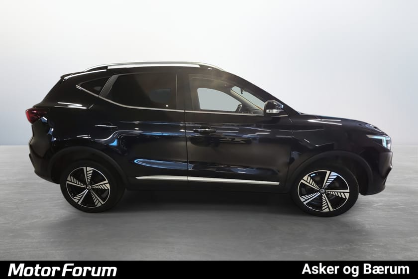 Bilde 3 av MG ZS EV LUXURY|SKINN|PANORAMA|KAMERA|ACC|KEYLESS