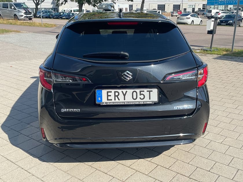 Bild 5 av Suzuki Swace Hybrid e-CVT, 122hk