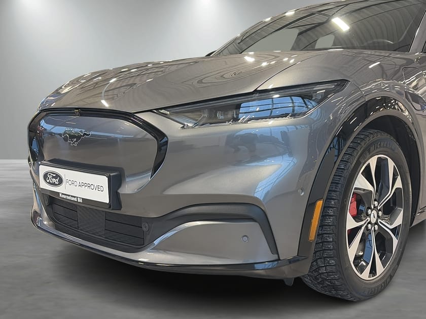 Bilde 2 av Ford Mustang Mach-E Standard Range AWD 2års garanti/AWD/Skinn/B&O/H-FESTE/DAB/L-KLAR