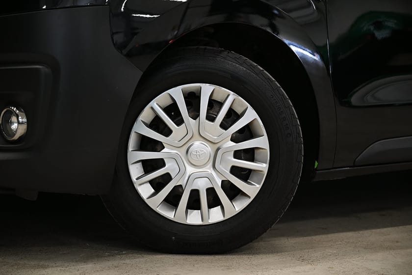 Bild 3 av Toyota Proace 2.0 D-4D 144HK Lång|Inredd|Drag|Värmare|EnÄgare|Leasbar