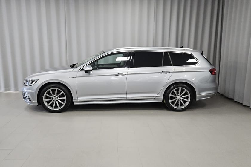 Bild 2 av Volkswagen Passat Sportscombi R-Line 2.0 TDI 4M DSG 190HK Executive Aut Drag