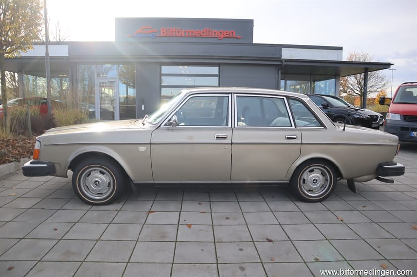 Bild 2 av Volvo 264 140hk Taklucka Svensksåld Aut