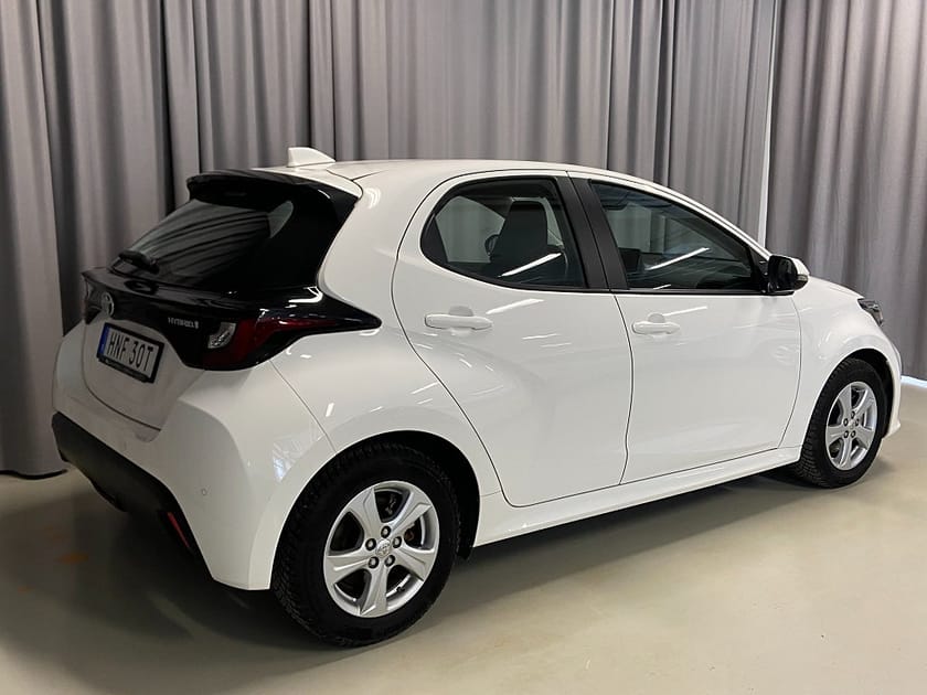 Bild 5 av Toyota Yaris Hybrid 116hk CVT Active Automat Backkamera
