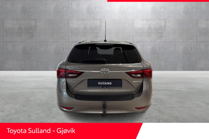 Bilde 4 av Toyota Avensis Stasjonsvogn 1.8 Bensin Automat | Velholdt | Komplett historikk