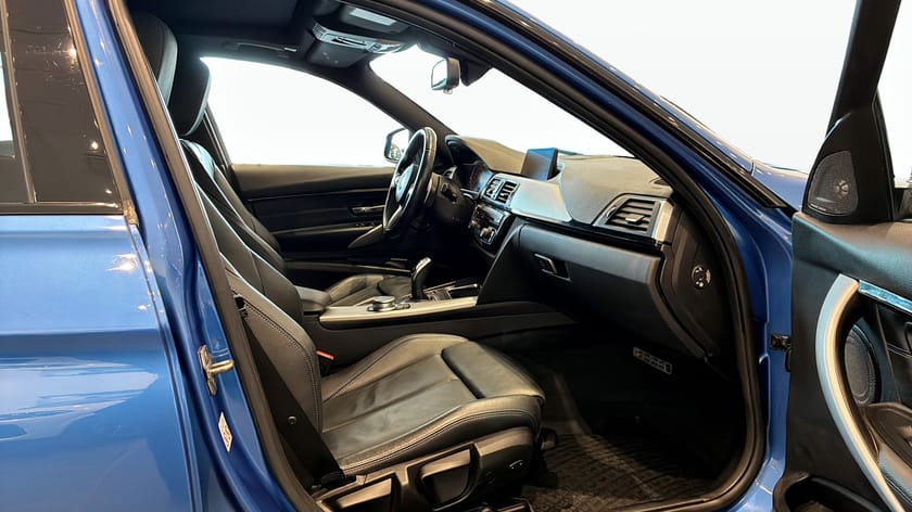 Bild 3 av BMW 320d xDrive Touring M sport, Head-up, Rattvärme, H/K