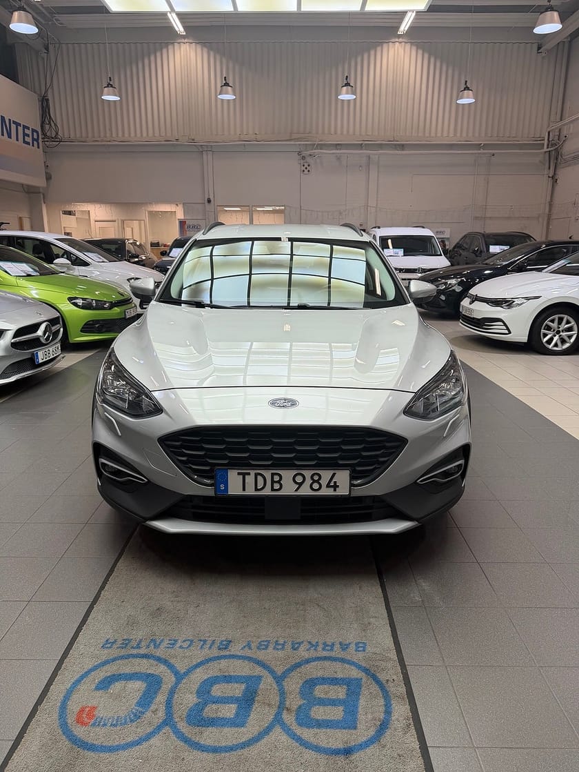 Bild 2 av Ford Focus Active Kombi 1.0 EcoBoost Hybrid B-Kam/Moms