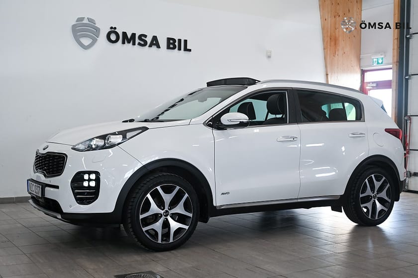 Bild 1 av Kia Sportage 2.0 CRDi AWD GT-Line Drag Panorama 185hk