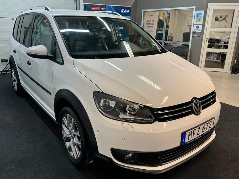 Bild 3 av Volkswagen CrossTouran 7-seater Cross 1.4 TSI 140hk 7-SITS|NYBESS|DRAG|