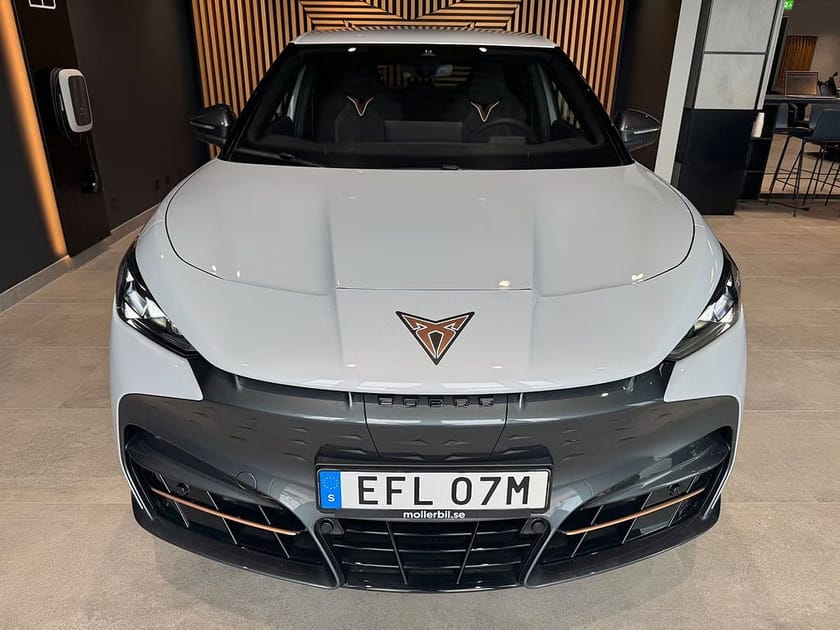 Bild 2 av CUPRA Tavascan VZ | 77kwh | 250kw/340hk | AWD | Swedish edition