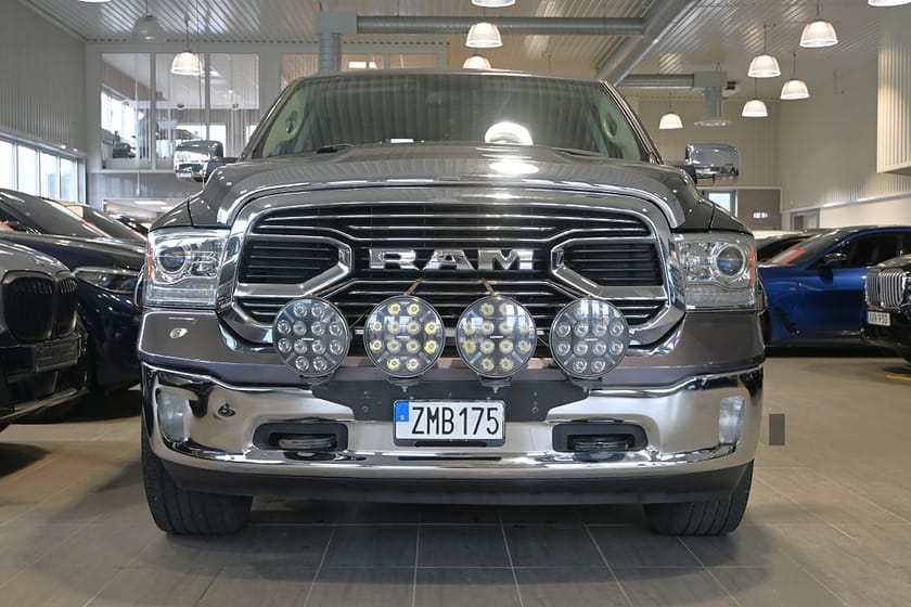Bild 5 av RAM 1500 Crew Cab 5.7 V8 Longhorn Rambox  Månadskostnad 4759kr