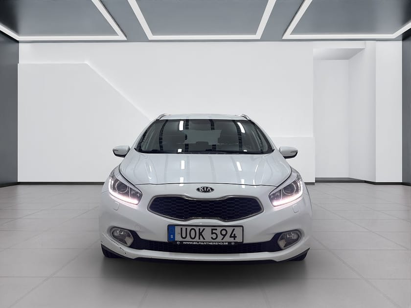 Bild 3 av Kia cee'd_sw 1.6 CRDi EX Comfort/Navi/Drag/B-Kamera/Ny Serv