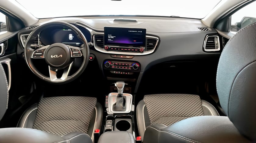 Bild 4 av Kia XCeed Plug-in Hybrid Advance Plus 141HK / Kamera / CarPlay