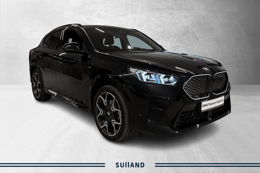 Bilde 3 av BMW iX2 xDrive30 ///M Sport/Head-Up/El.Sportseter/Panorama/HarmanK/Krok
