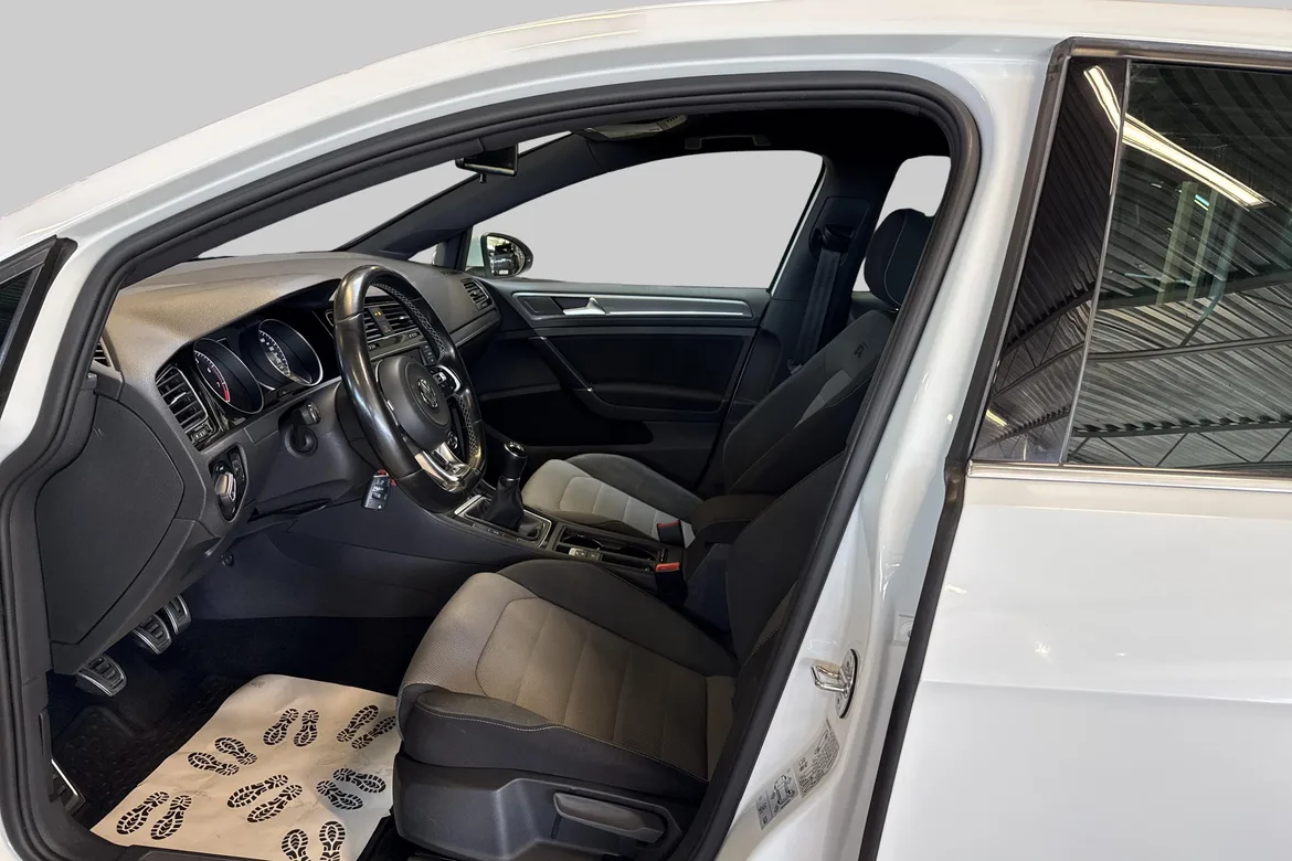 picture of a car