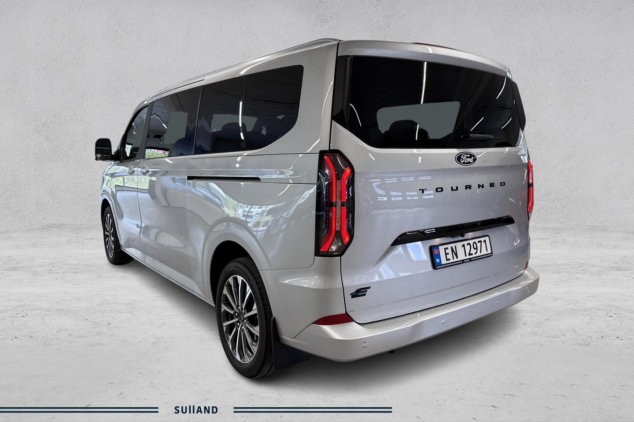 Thumnail bilde 2 av Ford E-Tourneo Custom 340