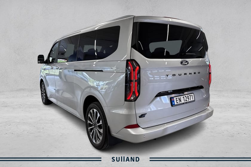 Bilde 3 av Ford E-Tourneo Custom 340 BEV 65kWh 286HK Titanium X L2 |8 SETER|FAMILIE BIL|