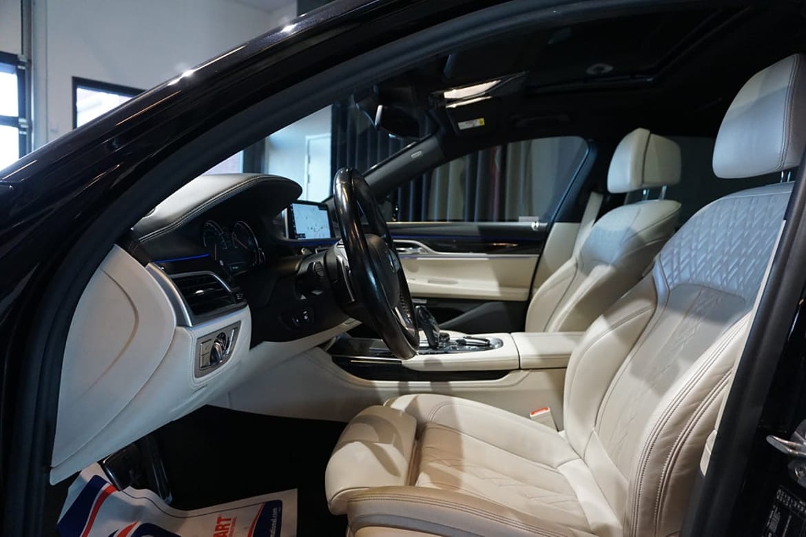 BMW 7-serie 2018 - miniatyr 19