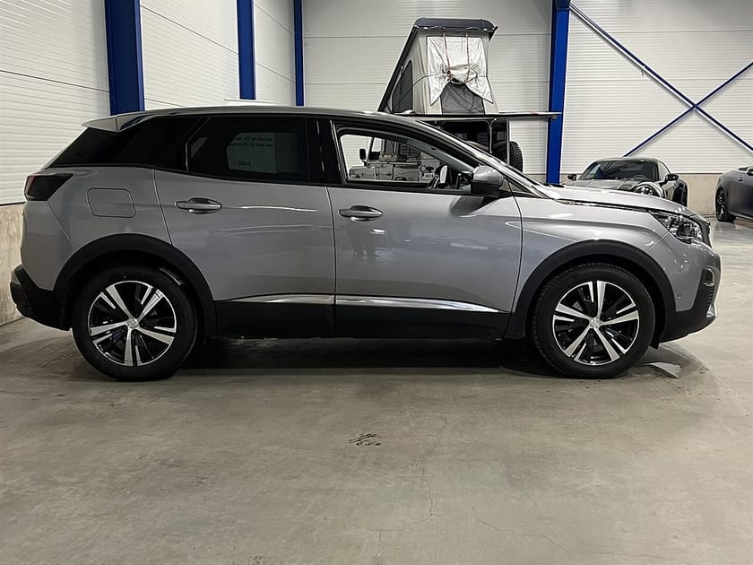 Bild 3 av Peugeot 3008 1.2 PureTech 130 HK / Allure / Kamrem bytt / 6 växl man. /
