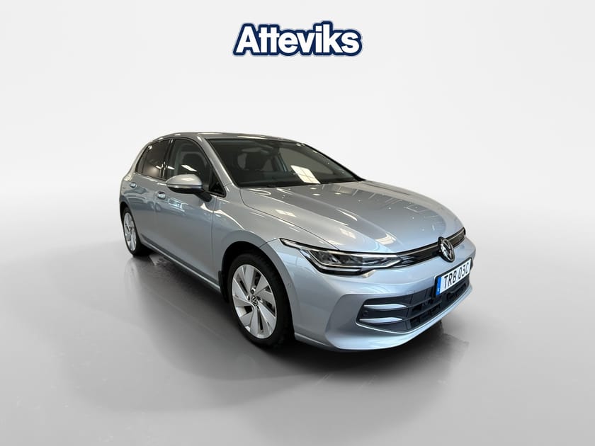 Bild 1 av Volkswagen Golf LIFE 1.5 ETSI 150hk *Keyless/Backkamera/P.värmare*