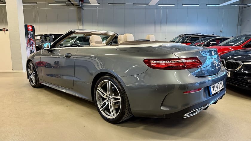 Bild 4 av Mercedes-Benz E 220 d Cabriolet AMG / Svensksåld