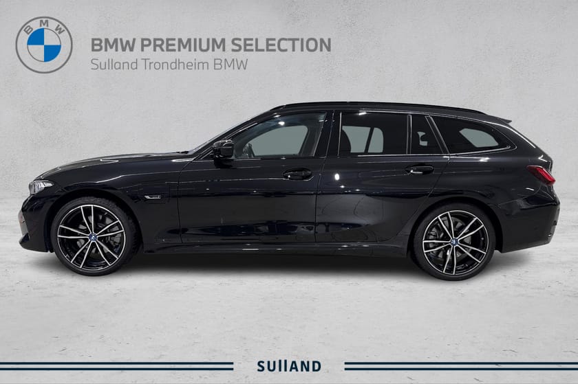 Bilde 2 av BMW 330e xDrive Touring REG 2025/Serviceavtale/Krok