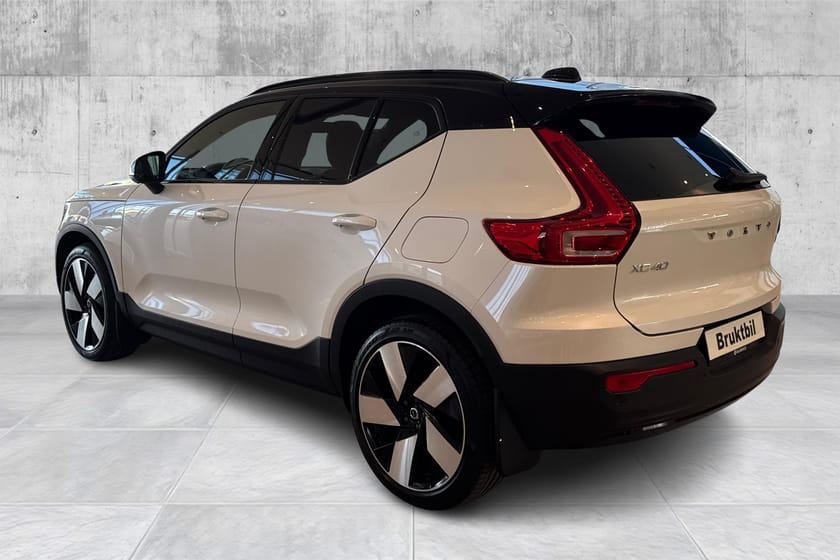 Bilde 3 av Volvo XC40 Recharge Twin PRO   * DAB*NAVI*360*SKINN*ACC*PANO*20"