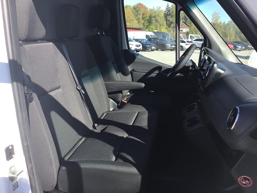 Bild 5 av Mercedes-Benz eSprinter 314 81 kWh 81kWh Skåp A2