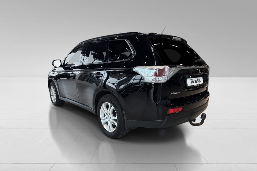 Bilde 3 av Mitsubishi Outlander 2,2 DI-D Automat 7 Seter Instyle +,hengerfeste, 1 eier