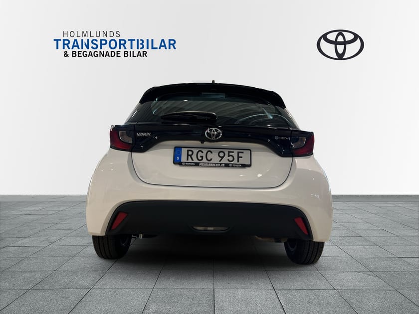 Bild 4 av Toyota Yaris Hybrid 115 1,5 5D Active komfortpaket