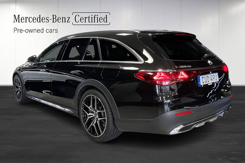 Bild 2 av Mercedes-Benz E 300 d e 4MATIC All-Terrain E300 de de Avantgarde Drag