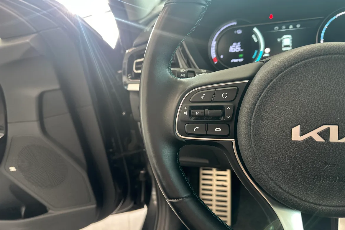 picture of a car
