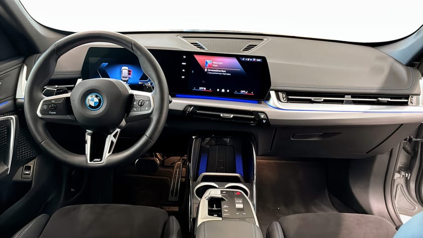 Bild 4 av BMW X1 xDrive25e 25e xDrive  M Sport Drag Comfort Elstol med minne