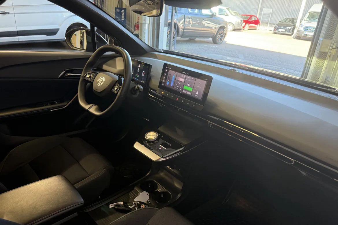 MG 4 Electric Standard Range