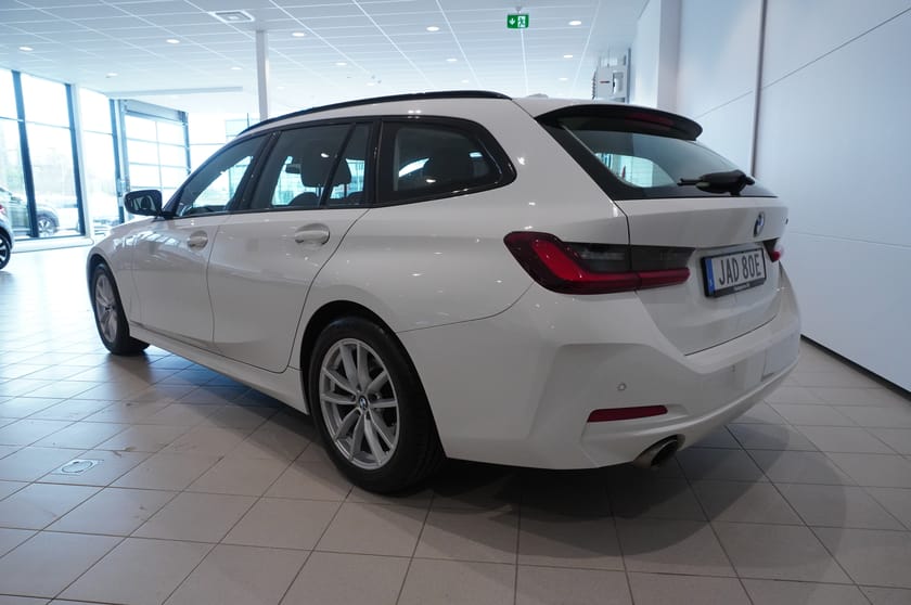 Bild 3 av BMW 320i Touring Drag Fartpilot Sportstol Värmare