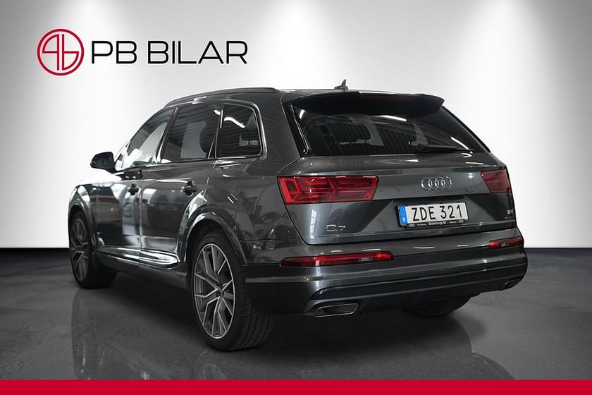 Bild 5 av Audi Q7 3.0 TDI Q S Line 7-Sits Valcona Pano cockpit Ambient