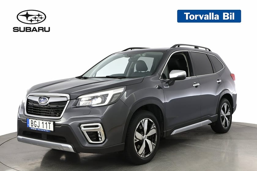 Bild 1 av Subaru Forester e-Boxer XFuel 2.0 Summit H/K Taklucka B-Kam Navi Skinn