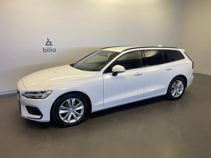 Bild 1 av Volvo V60 D3 Momentum SE / Delbar dragkrok / Tonade rutor /