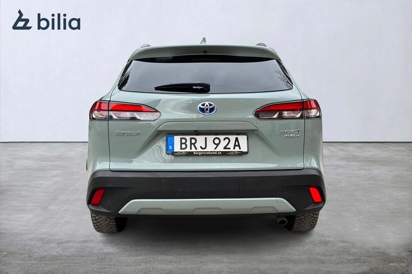 Bild 4 av Toyota Corolla Cross Hybrid AWD-i AWD Executive/Skinn/JBL/Dubbdäck