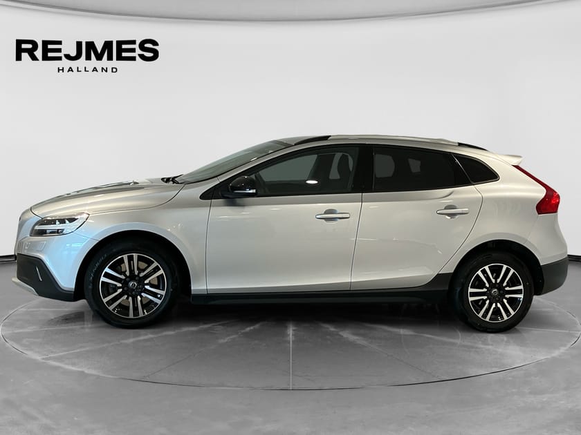 Bild 3 av Volvo V40 Cross Country D3 Business Advanced |  Programbar bränslevärmare